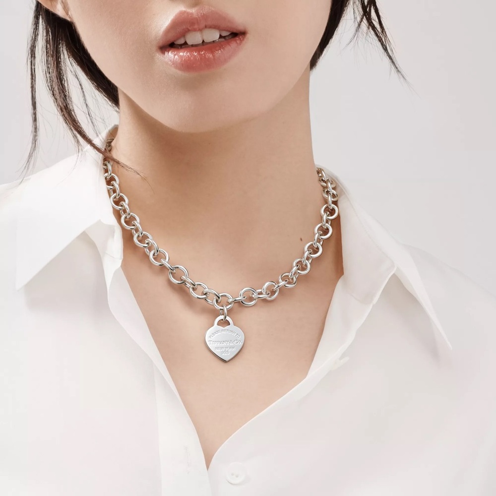 Authentic Tiffany & Co. Return to Tiffany heart Necklace in Silver